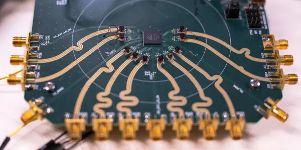 IMST präsentiert neuen Wideband Transceiver Chip bei ESA