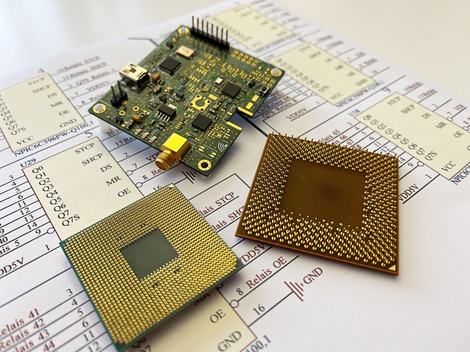 Chip Design Prozessoren und Module auf einem Schaltplan<br>